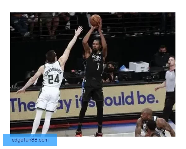 杜兰特谈进攻理念希望梳理节奏带动队友发挥整体实力