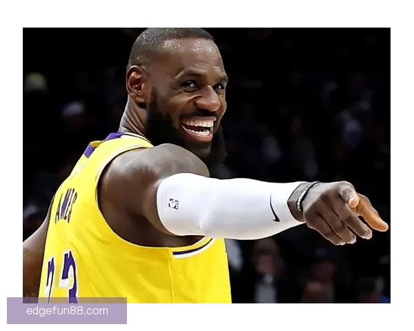 41岁勒布朗差1篮板创三双纪录却遭争议判罚 湖媒怒批裁判判决荒谬