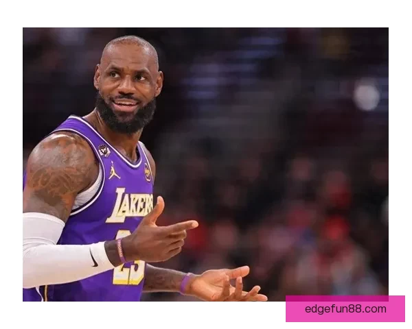 41岁勒布朗差1篮板创三双纪录却遭争议判罚 湖媒怒批裁判判决荒谬